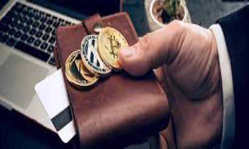    imToken 钱包异常丢失资金投诉指南  / 
 guanjianci  imToken, 钱包, 报案  /guanjianci 

近年来，随着数字货币的快速发展，越来越多的人开始使用数字钱包管理他们的虚拟资产。在众多数字钱包中，imToken因其安全性与用户友好的界面而受到广大用户青睐。然而，用户也时常面临一些问题，尤其是钱包中资金的异常丢失。这种情况不仅令用户感到困惑和焦虑，也引发了一系列投诉与报案问题。在这篇文章中，我们将围绕“imToken钱包异常丢失资金投诉指南”展开深入讨论。

一、imToken钱包简介
imToken是一款多链数字钱包，支持以太坊、比特币、EOS等多种主流数字货币。它提供了安全的私钥管理，用户数据不会存储在服务器上，而是保存在用户的设备中，这一设计理念极大地增强了资产的安全性。此外，imToken还提供了去中心化交易所（DEX）和资产管理工具，使用户能够更加方便地管理自己的数字资产。

二、资金丢失的常见原因
用户在使用imToken钱包中，有时会遇到资金丢失的情况。造成资金丢失的原因可能有几种，其中包括：

1. **私钥丢失**：imToken钱包的安全性依赖于私钥，若用户不小心丢失私钥，将导致无法访问钱包内的资产。因此，确保私钥的安全存储至关重要。

2. **钓鱼攻击**：一些不法分子可能会通过钓鱼网站或钓鱼邮件获取用户的私钥信息，导致钱包资金被盗。用户应提高警惕，避免点击不明链接。

3. **软件漏洞**：任何软件都有可能存在漏洞，imToken作为一款数字钱包也不例外。虽然团队致力于不断更新和修复，但用户仍需保持警觉，定期更新到最新版本。

4. **误操作**：在数字资产管理中，用户可能因操作失误而误转账或者进入错误的交易地址，从而导致资产丢失。

三、遇到资金丢失该如何处理
如果你在使用imToken钱包时遇到了资金丢失的问题，可以按照以下步骤来处理：

1. **立即检查交易记录**：首先查看钱包的交易记录，确认是否为误操作造成的。如果是误转账，可以尝试与收款方联系。

2. **确认私钥安全**：检查你是否有备份你的私钥，如果私钥没有丢失，那么资产应该仍然可以通过恢复钱包的方式找回。

3. **联系imToken客服**：如果确定资金不是因误操作造成的，可以联系imToken的客服团队，提供详细信息并寻求帮助。客服团队通常需要你的交易地址、交易时间、相关截图等证据。

四、投诉与报案流程
在资金异常丢失且无法通过普通方式解决后，用户可以考虑正式投诉或报案：

1. **准备投诉材料**：包括具体情况说明、相关证据（如截图、交易记录等）、个人信息等。

2. **填写投诉表单**：访问imToken的官方网站或官方社交媒体渠道，查找投诉表单并按要求填写。

3. **提交至相关执法部门**：如果认为自己的权益受到严重侵犯，可以向当地的公安机关报案，通过法律途径维护自己的权益。

五、如何保障资金安全
在使用imToken钱包的过程中，用户可以通过以下方式来提高资金安全性：

1. **安全备份**：定期备份私钥，并将其存储在安全的地方，例如离线的硬盘或者USB设备中。避免将私钥存储在在线的平台。

2. **定期更新**：保持imToken钱包的最新版本，及时更新安全漏洞，以减少被入侵的风险。

3. **警惕钓鱼攻击**：不随意点击不明链接，防止被骗取钱包信息。在任何情况下，都不要轻信陌生人的信息，特别是要求输入私钥或助记词的请求。

六、可能的相关问题

1. imToken 钱包如何备份和恢复？
备份imToken钱包的步骤如下：

1. 打开imToken应用，进入钱包界面，查看“设置”选项。

2. 选择“备份助记词”，系统会提示用户记录助记词。用户应该将助记词抄写并务必妥善保存。

3. 如果需要恢复钱包，可以在“设置”中选择“恢复钱包”，输入备份的助记词，按指示进行操作即可找回钱包。

2. 如何识别钓鱼网站和钓鱼信息？
识别钓鱼网站和信息的关键在于警惕与验证：

1. **检查网址**：确保网址是官方的，注意拼写错误或者类似的假冒域名。

2. **安全连接**：确保网站使用HTTPS协议，浏览器地址栏前有锁形图标，表示连接安全。

3. **不要随便点击**：无论是邮件还是社交媒体的信息，尽量不要轻易点击任何链接，特别是在要求输入个人信息的情况下。

3. 怎么处理被盗资金的问题？
处理被盗资金的问题包括以下步骤：

1. 立即更改所有相关的数字资产账户密码。

2. 联系imToken客服，提供尽可能多的相关信息来帮助他们跟踪资金流向。

3. 在当地报案，提供所有相关的证据，以便执法部门帮助追踪被盗资金。

4. 投诉后多久能得到回复？
针对投诉的回复时间通常依据具体问题和公司政策而异。一般来说：

1. 客服系统会在收到投诉后进行分类，然后转给相关人员处理。

2. 通常会在3-5个工作日内给出初步回复，复杂情况可能需要更长时间处理。

5. 是否有备用钱包推荐？
当然，除了imToken之外，市场上还有其他一些安全性高、用户口碑不错的数字钱包，比如：

1. **Trust Wallet**：官方支持多种加密货币，用户体验良好。

2. **Coinbase Wallet**：是一款功能丰富的数字货币钱包，安全性高，易于使用。

3. **Ledger硬件钱包**：提供更高级的安全性，适合大额持币用户使用。

无论选择哪种钱包，用户应时刻保持清醒的头脑，确保自身资产安全。只有意识到安全的重要性，才能更好地保护自己在数字货币世界中的资产。